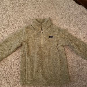 Girls medium Patagonia sweatshirt
